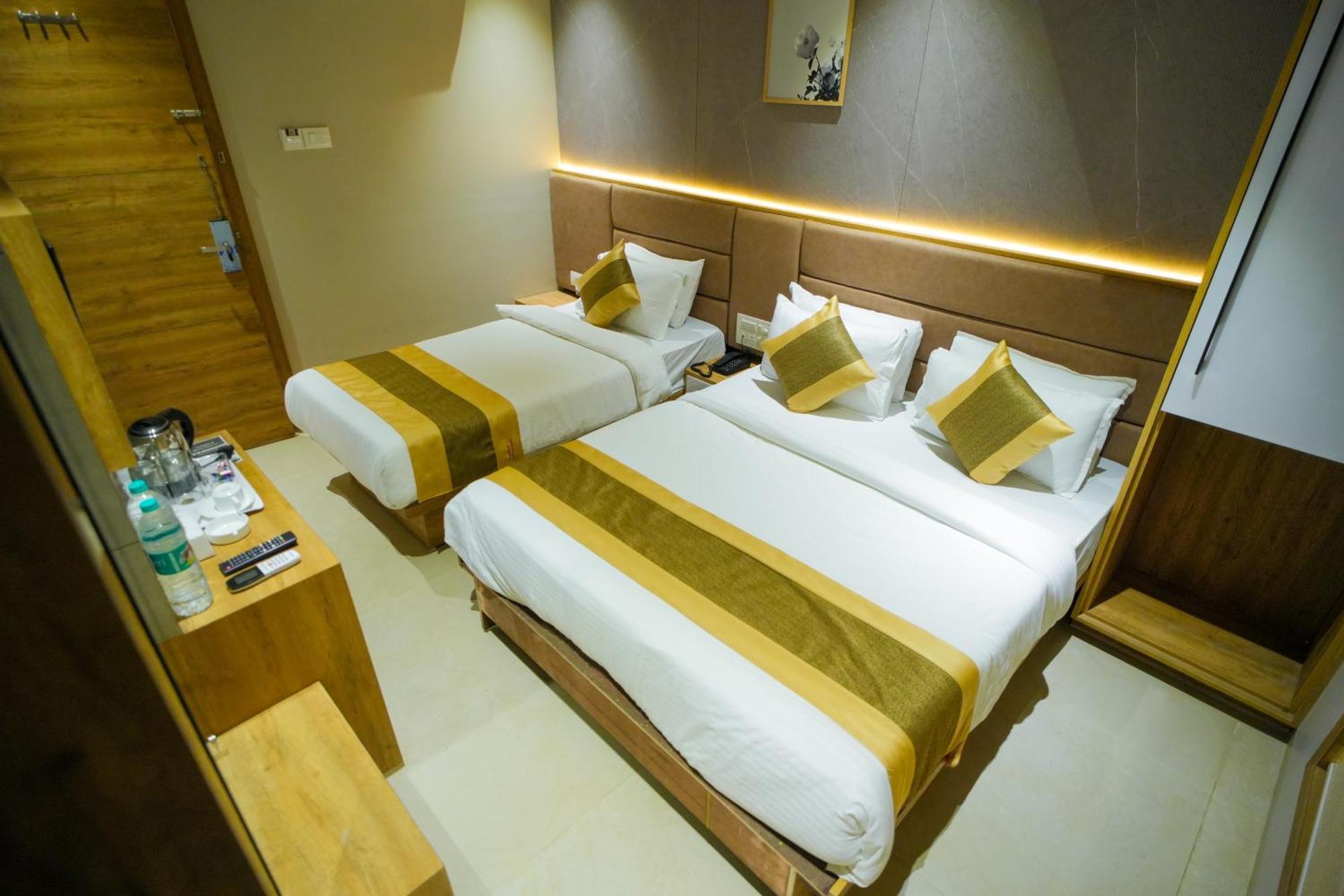 Hotel Skylink Hospitality Mahalaxmi Mumbai Ngoại thất bức ảnh
