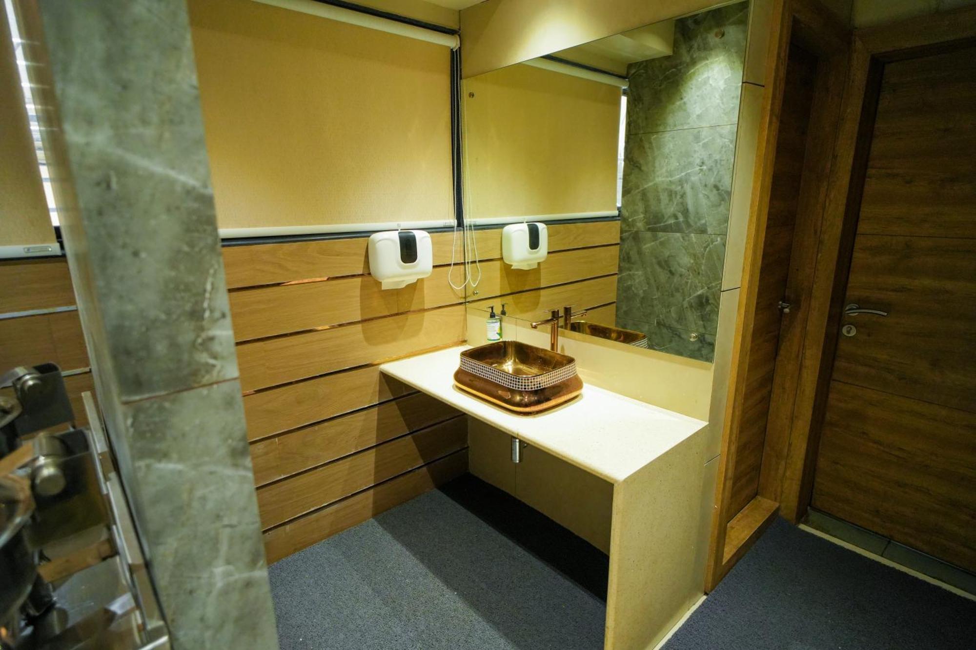 Hotel Skylink Hospitality Mahalaxmi Mumbai Ngoại thất bức ảnh