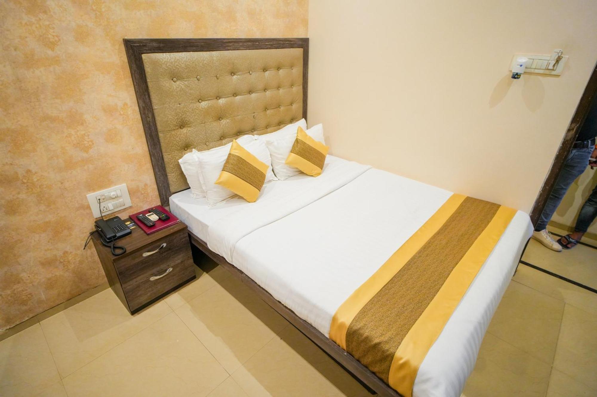 Hotel Skylink Hospitality Mahalaxmi Mumbai Ngoại thất bức ảnh